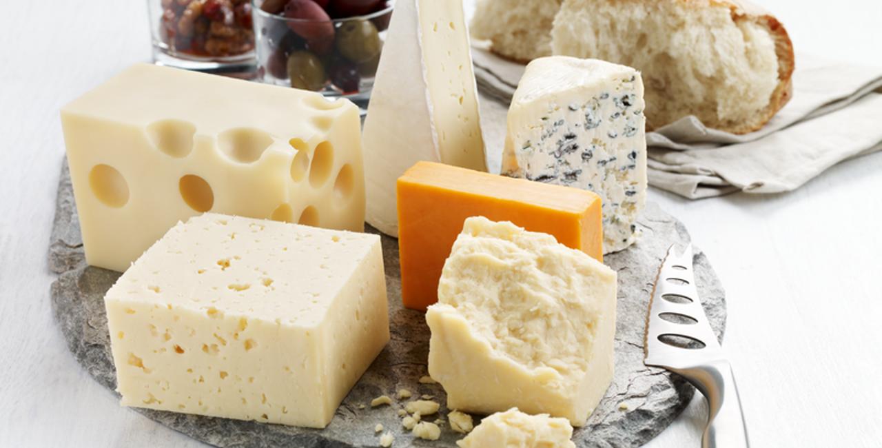 Low lactose cheese 