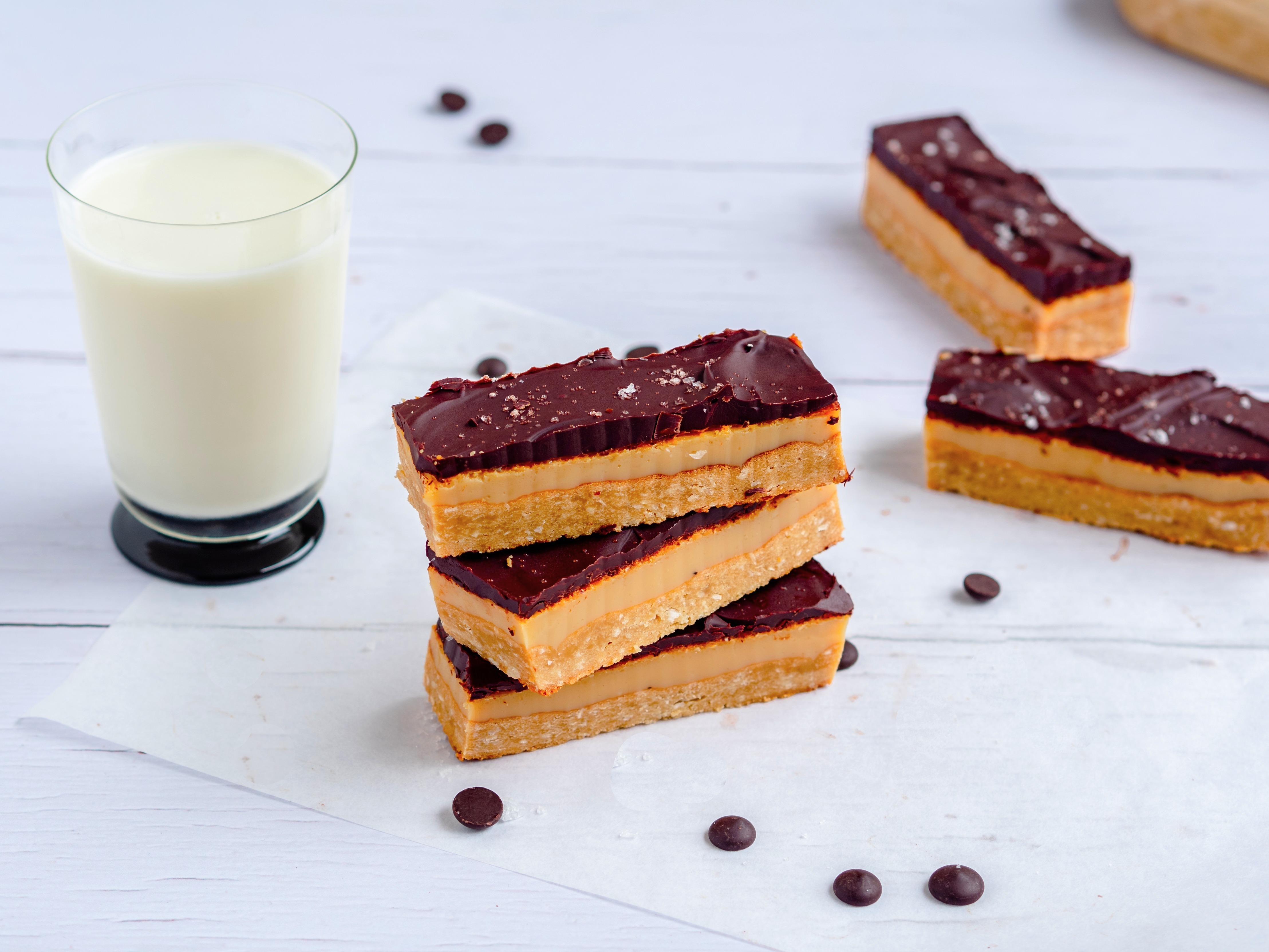 Protein cookies and bars 