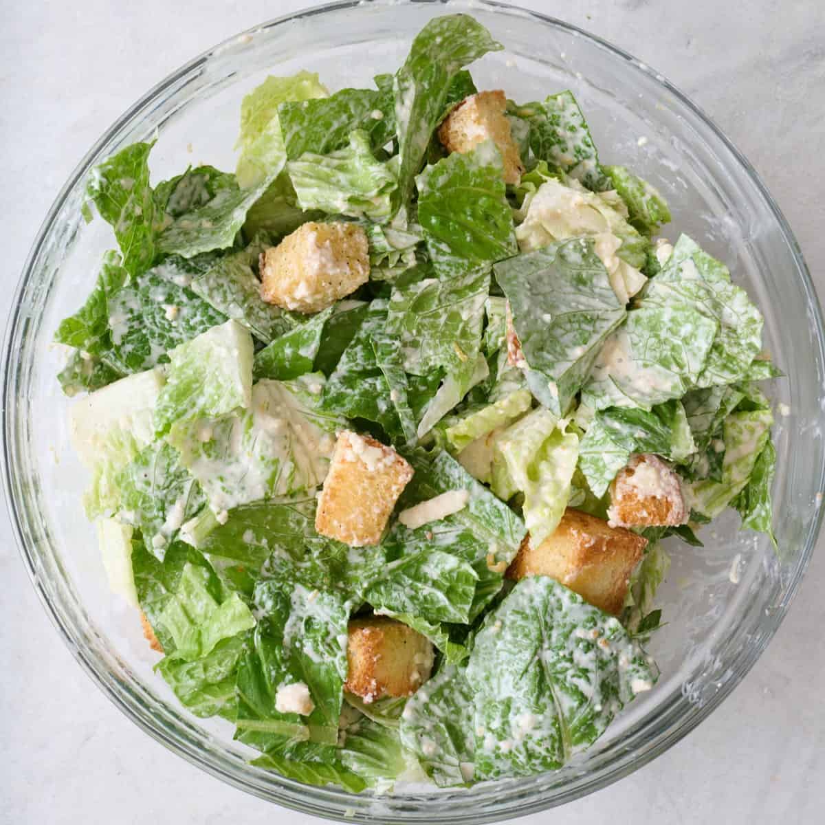 Salad after tossing.