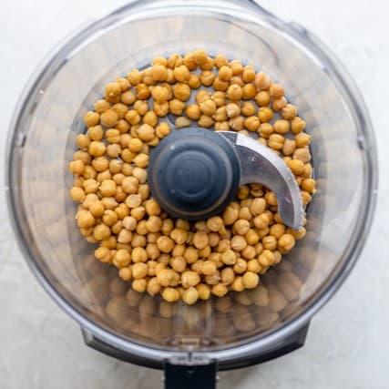 Chickpeas in blender before blending.