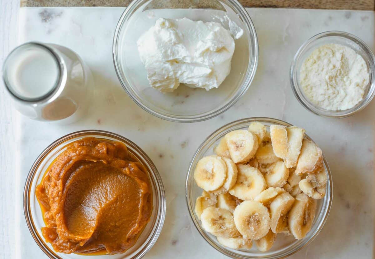 Ingredients to Make Pumpkin Pie Smoothie.