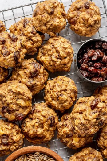 Close up of oatmeal breakfast cookie on a wire rack.