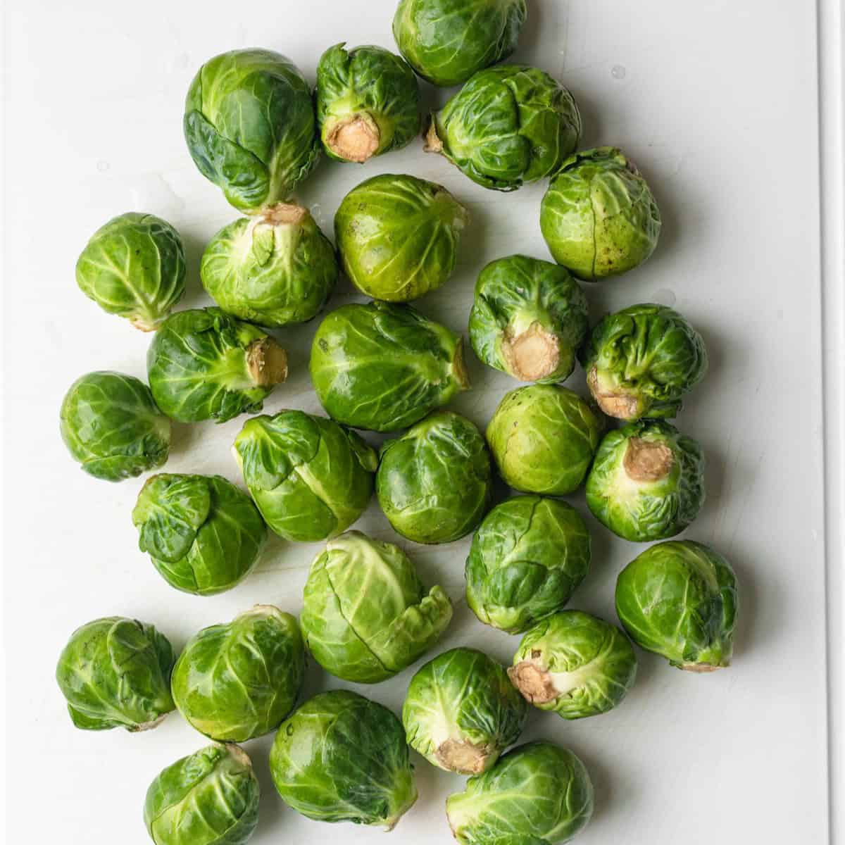 Brussels sprouts before cutting.