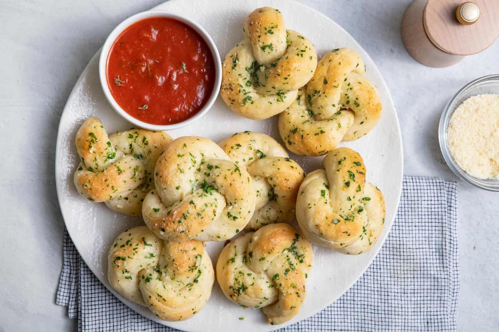 Garlic Knots.