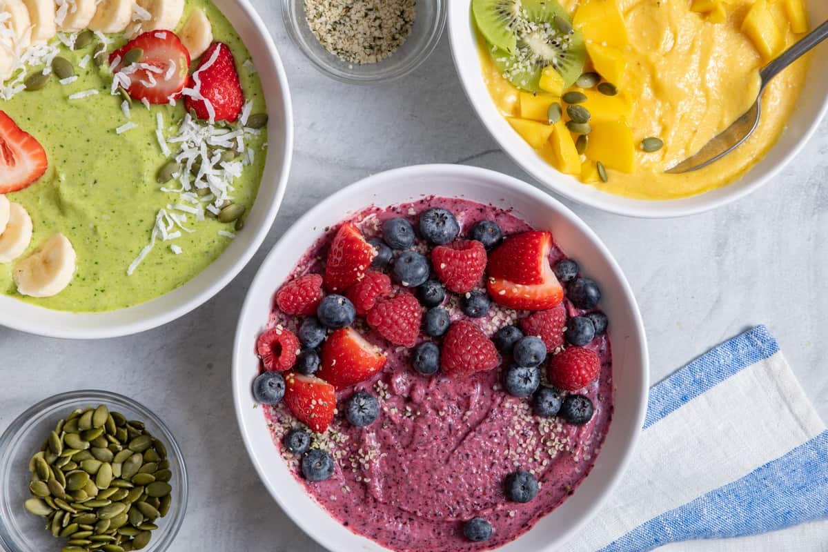 3 smoothie bowl varieties