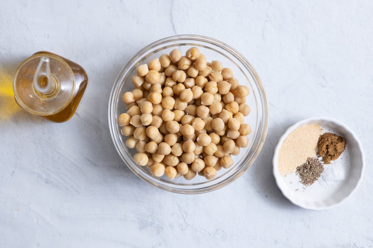 Ingredients for recipe: olive oil, chickpeas, and seasonings.