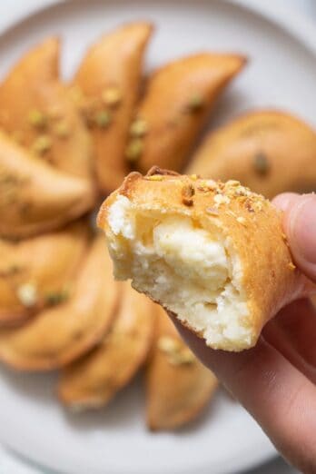 Atayef.