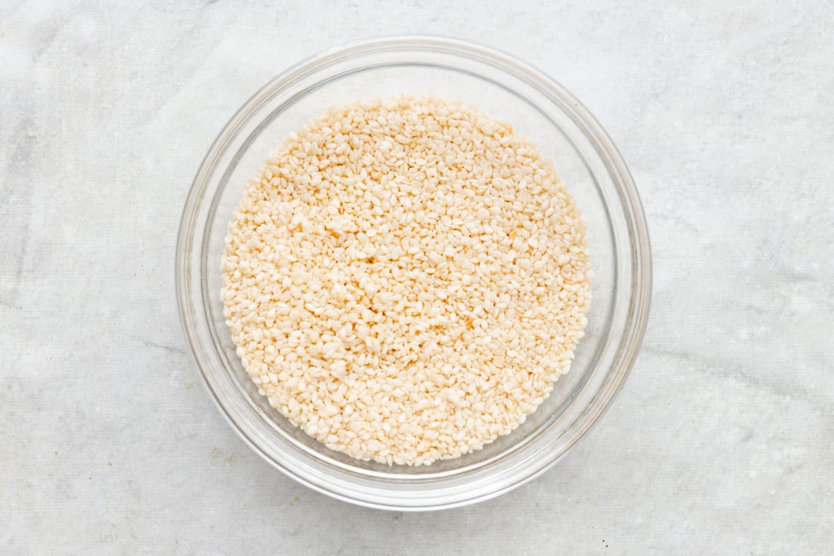 Bowl of sesame seeds.