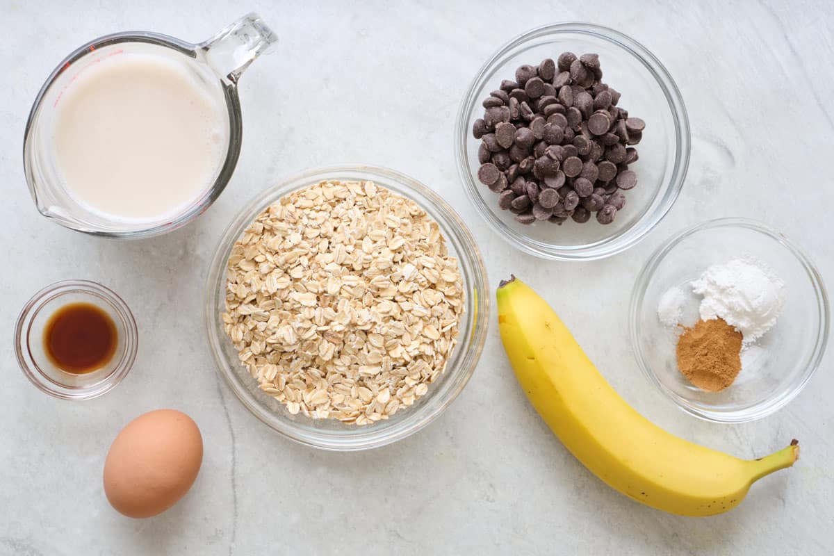 How to make oat flour using oats in a blender