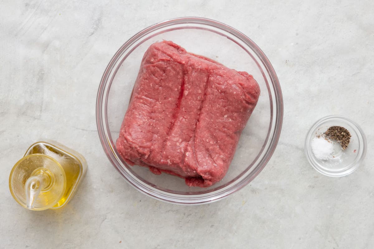 Ingredients for recipe: oil, ground beef, salt, and peper.