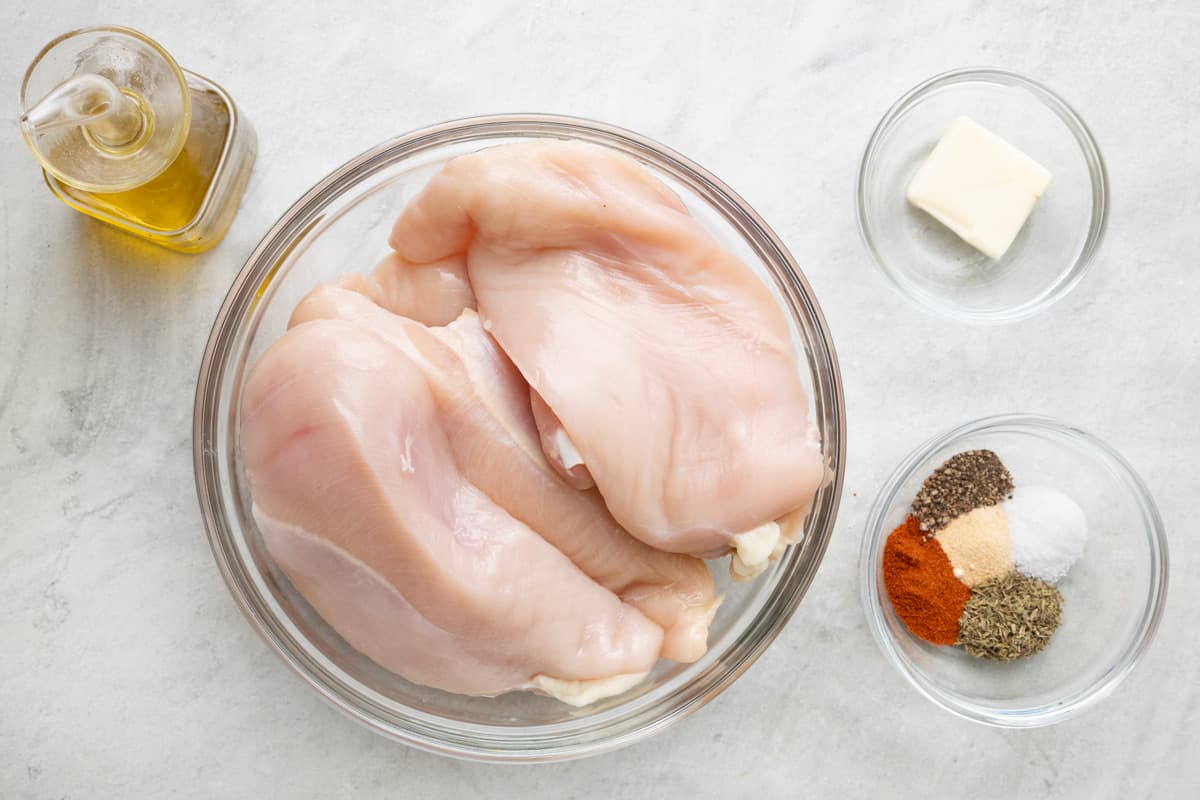 Ingredients for recipe: oil, chicken breasts, butter, and seasonings.