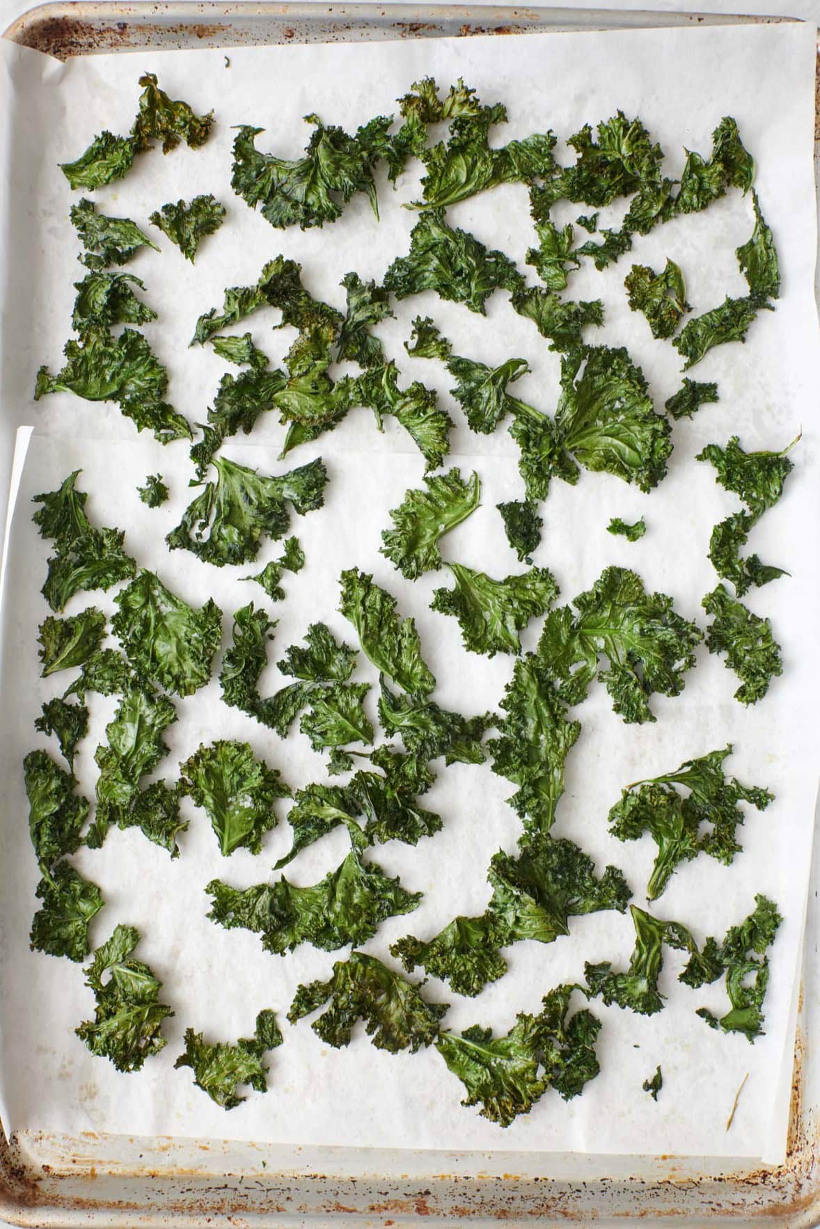 Kale after baking sprinkled with salt.