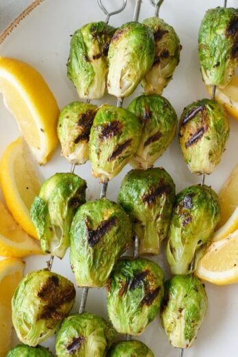 Grilled brussel sprouts thumbnail.