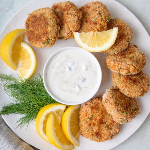 Salmon patties recipe with a homemade creamy dip.