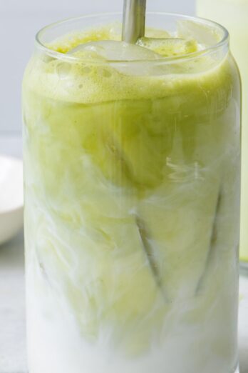 Iced matcha latte recipe.