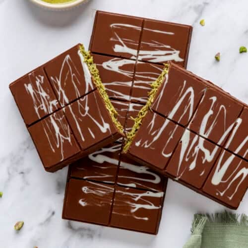 Dubai chocolate bar recipe.
