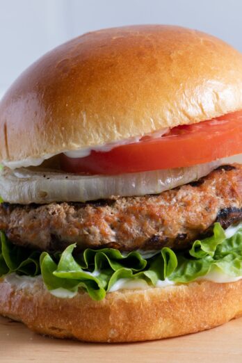 Grilled turkey burger recipe.