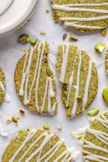 Pistachio cookies recipe.