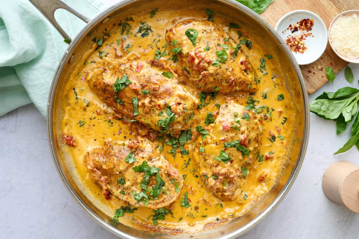 Best marry me chicken recipe in a skillet.