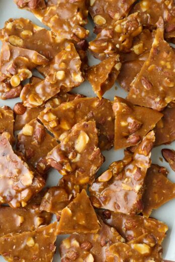 How to make almond brittle recipe.