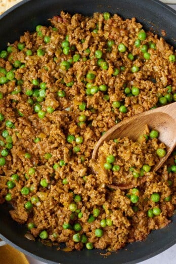 Keema curry recipe with ground beef and peas.