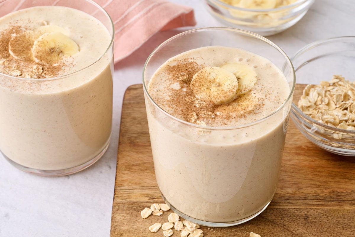 Best oatmeal smoothie with bananas, peanut butter, maple syrup, and cinnamon.