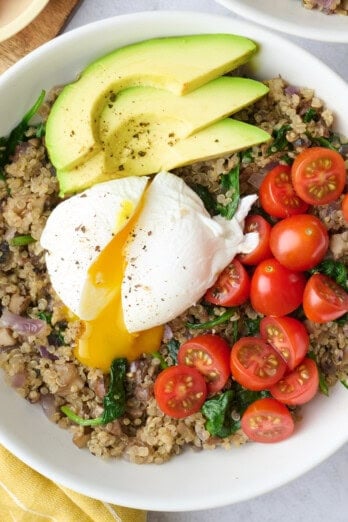 Quinoa breakfast bowl recipe.